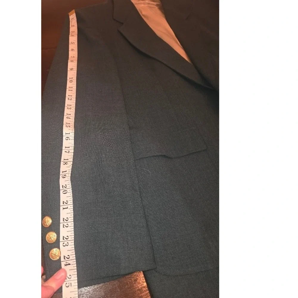 Hunt Valley Mens Green Two Button Blazer Sport Coat Gold Crest Buttons USA Made